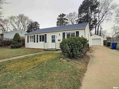 967 40th St, Moline, IL 61265 photo 1