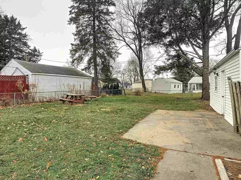 967 40th St, Moline, IL 61265 photo 15