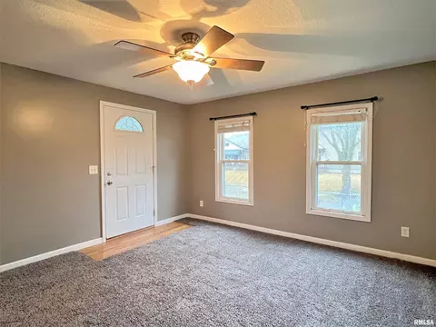 1519 16th St, Moline, IL 61265 photo 6