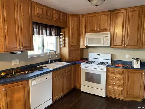 4419 26th Ave, Moline, IL 61265 photo 6
