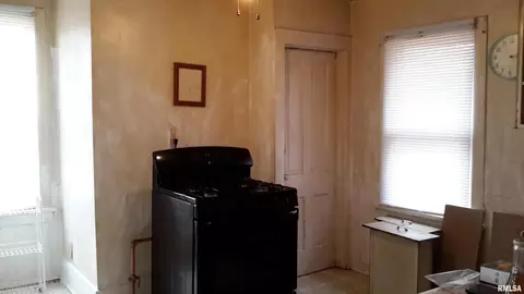 2514 4th Ave, Moline, IL 61265 photo 9