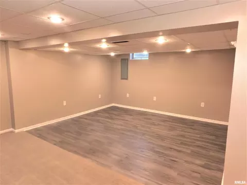 2902 30th St, Moline, IL 61265 photo 18