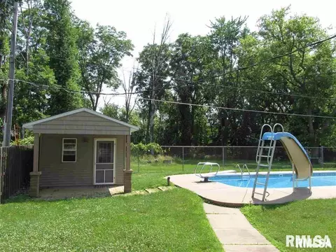 2902 30th St, Moline, IL 61265 photo 32