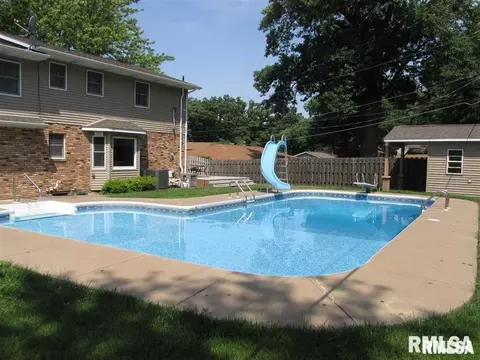 2902 30th St, Moline, IL 61265 photo 34