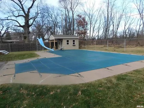 2902 30th St, Moline, IL 61265 photo 25
