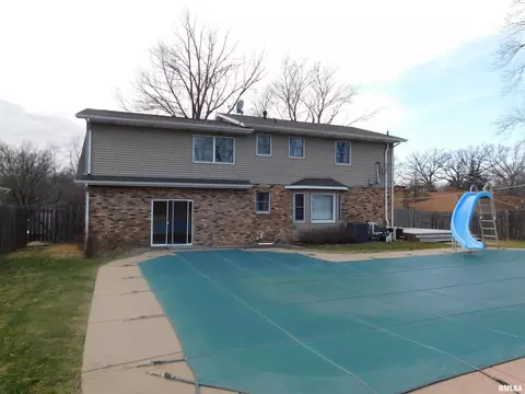 2902 30th St, Moline, IL 61265 photo 26