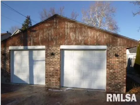 113 W 3rd St, Spring Valley, IL 61362 photo 10