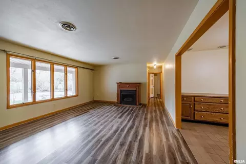 1305 E Clark Trl, Herrin, IL 62948 photo 6