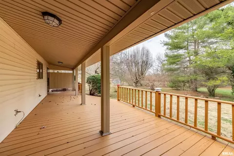 1305 E Clark Trl, Herrin, IL 62948 photo 15