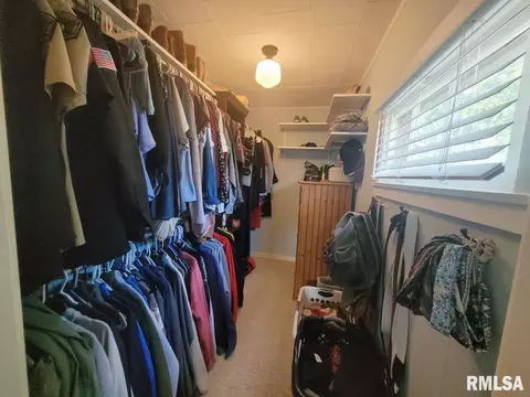 313 N Jackson St, Morrison, IL 61270 photo 6