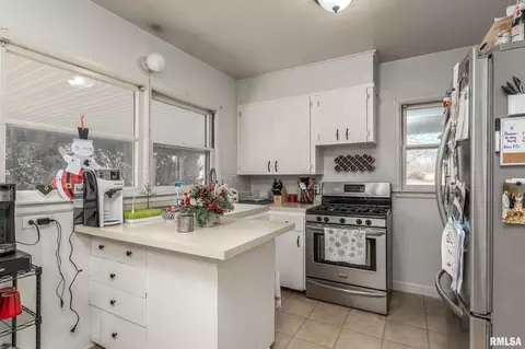 454 Page St, Kewanee, IL 61443 photo 5