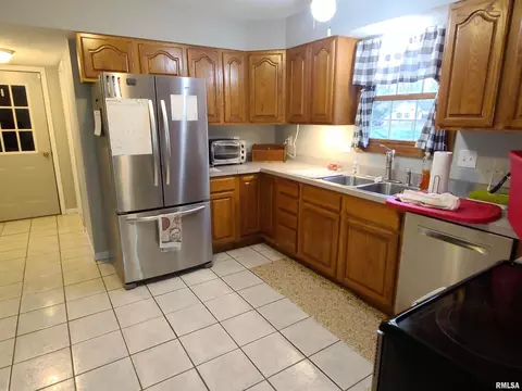 3033 Willow Branch Ln, Herrin, IL 62948 photo 15
