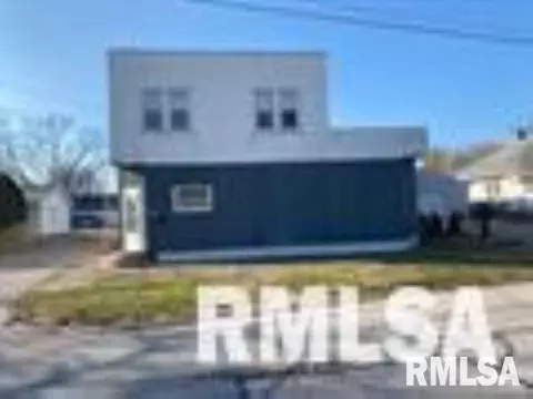 1835 25th St, Moline, IL 61265 photo 1