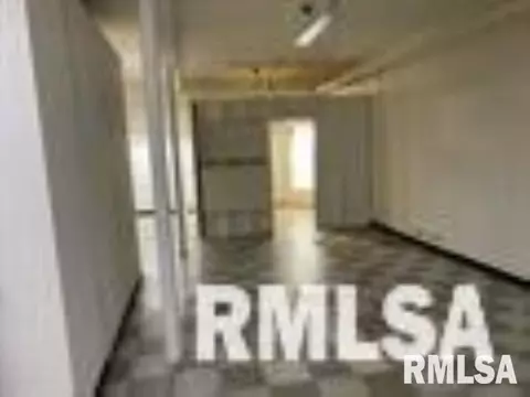 1835 25th St, Moline, IL 61265 photo 3