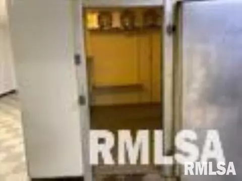 1835 25th St, Moline, IL 61265 photo 4