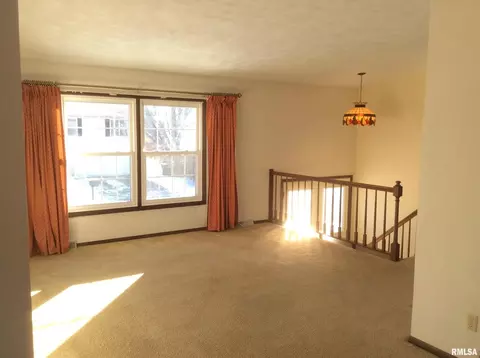 4005 16th Ave, Moline, IL 61265 photo 2