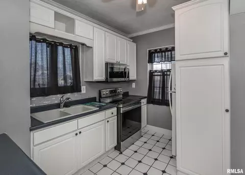 1320 25th St, Moline, IL 61265 photo 20