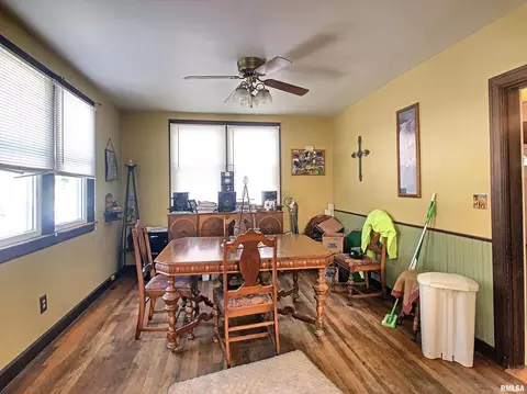 2434 4th St, Moline, IL 61265 photo 6