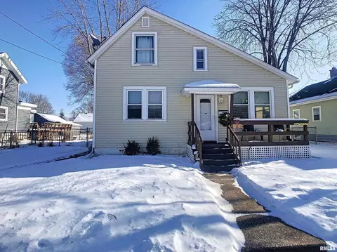 2434 4th St, Moline, IL 61265 photo 2