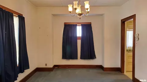 2413 18th Ave, Moline, IL 61265 photo 6