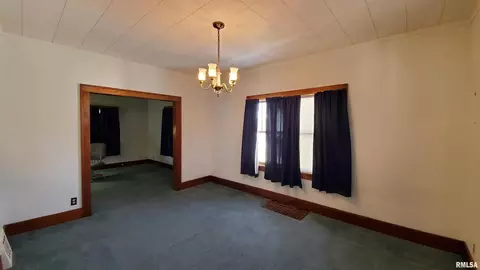 2413 18th Ave, Moline, IL 61265 photo 7