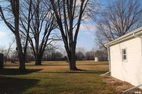802 Jackson St, Prophetstown, IL 61277 photo 5