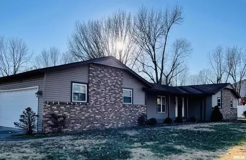 40 Douglas Dr, Herrin, IL 62948 photo 1