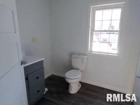 910 NW 2nd St, Aledo, IL 61231 photo 22