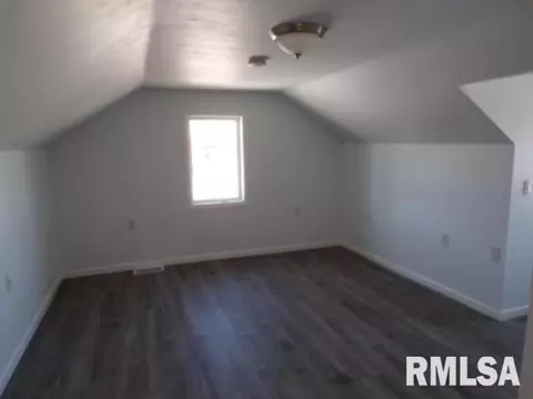 910 NW 2nd St, Aledo, IL 61231 photo 26