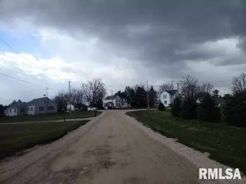 303 E 1st St, Sublette, IL 61367 photo 5
