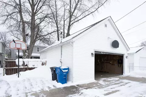 1913 3rd St, Moline, IL 61265 photo 30