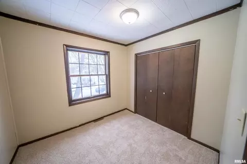 1913 3rd St, Moline, IL 61265 photo 14