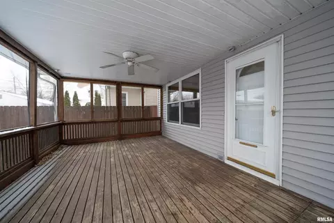 1913 3rd St, Moline, IL 61265 photo 13