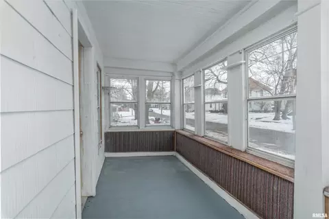 713 Pine St, Kewanee, IL 61443 photo 3