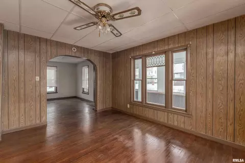 713 Pine St, Kewanee, IL 61443 photo 7