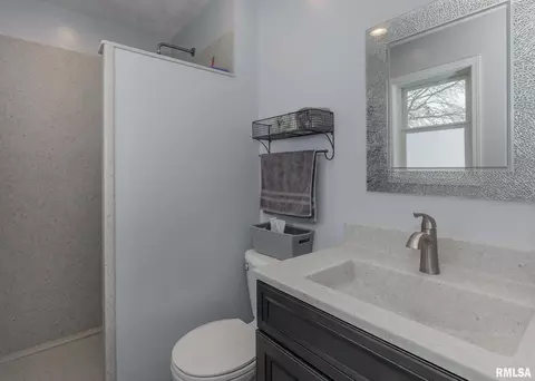 340 4th St, Andover, IL 61233 photo 22