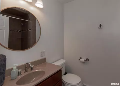 340 4th St, Andover, IL 61233 photo 16