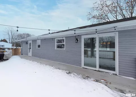 340 4th St, Andover, IL 61233 photo 4
