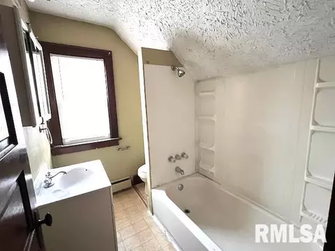 1158 26th St, Moline, IL 61265 photo 14