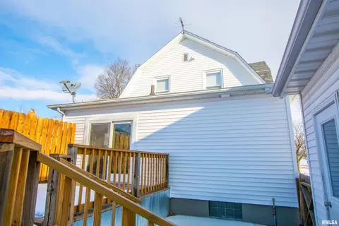 307 E South St, Morrison, IL 61270 photo 5