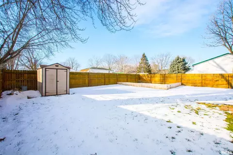 307 E South St, Morrison, IL 61270 photo 34
