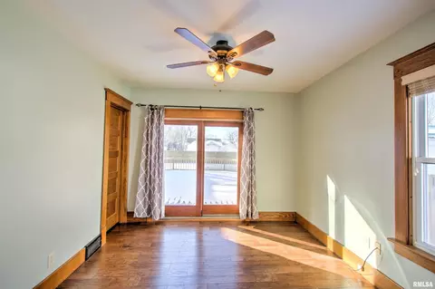 307 E South St, Morrison, IL 61270 photo 10