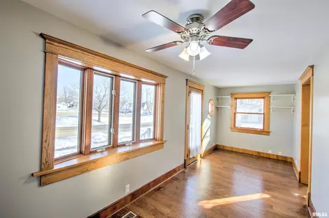 307 E South St, Morrison, IL 61270 photo 24