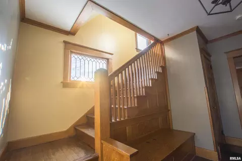 307 E South St, Morrison, IL 61270 photo 6
