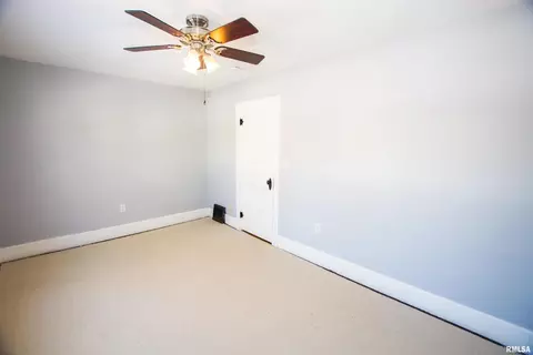307 E South St, Morrison, IL 61270 photo 27