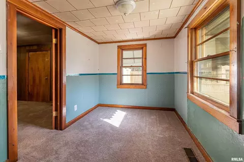 310 E Bond St, Herrin, IL 62948 photo 12