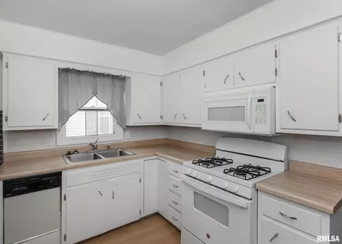 2907 12th Ave, Moline, IL 61265 photo 14
