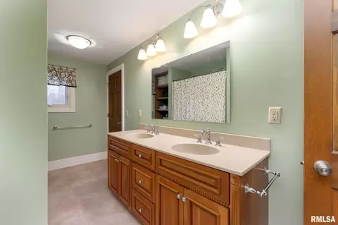 912 1st Ave, Hampton, IL 61256 photo 32