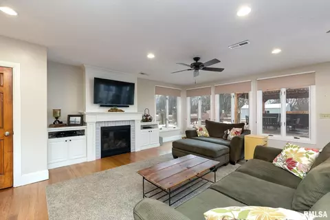 912 1st Ave, Hampton, IL 61256 photo 14