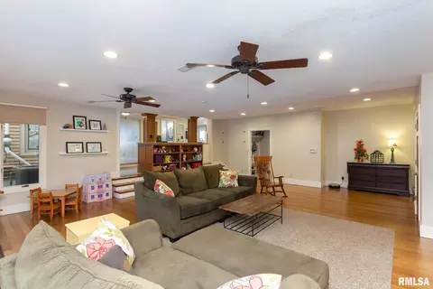 912 1st Ave, Hampton, IL 61256 photo 12